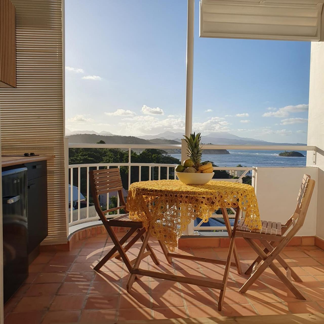 Appartement De La Baie, Vue Magnifique, Tartane Ла Трините Екстериор снимка