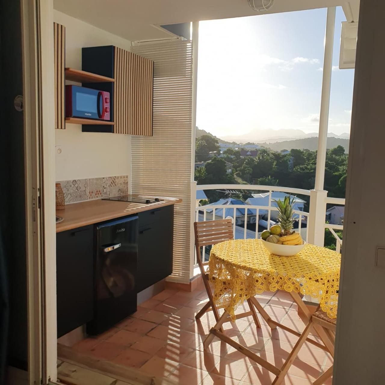 Appartement De La Baie, Vue Magnifique, Tartane Ла Трините Екстериор снимка